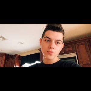 Meet your Posher, Chris